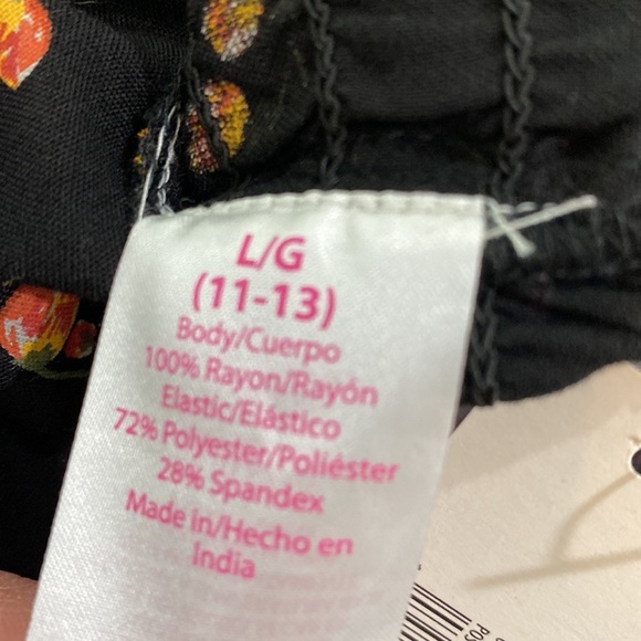 No boundaries boho floral top size 11-13 - Picture 7 of 7